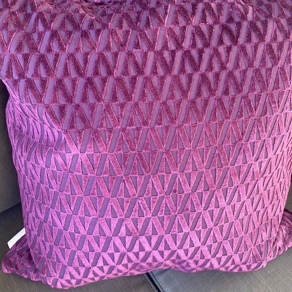 Calvin Klein Home Accent Pillows (2) 19”x19” - Picture 2 of 9